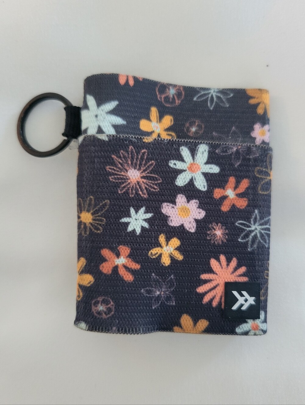 Thread Elastic Wallet-Black with Multi-color Flowers